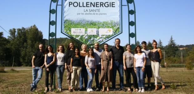 L'quipe de Pollenergie sur le site de production  Saint Hilaire de Lusignan
